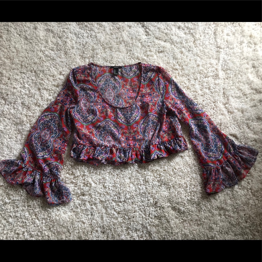 Cropped bell sleeve top